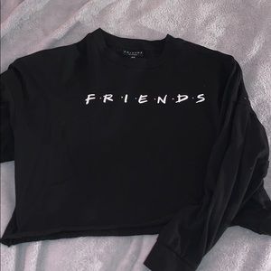 Long sleeve cropped friends shirt